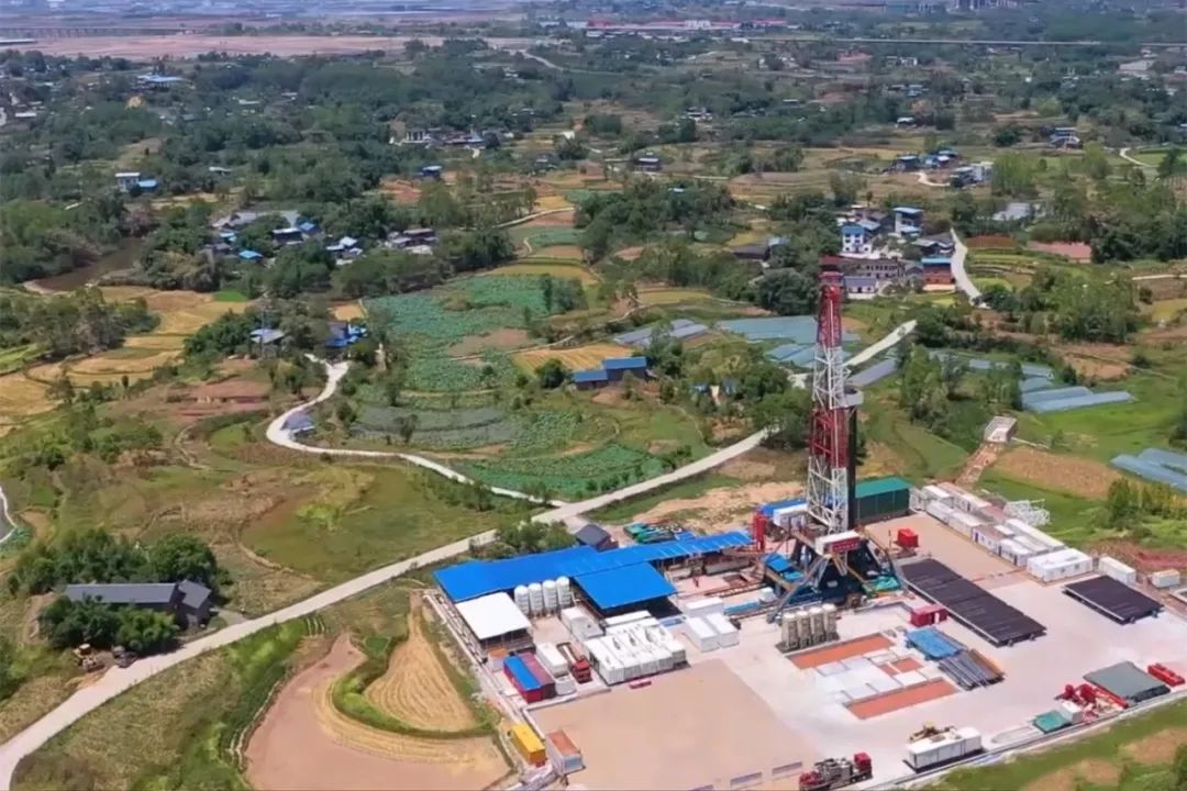 大慶油田加快推進上產步伐。李新龍 攝.jpg