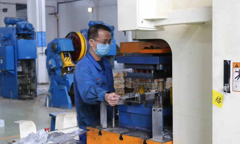 兵器工業(yè)集團特能集團晉東公司精心謀劃推進安全生產(chǎn)、順利生產(chǎn)、保質(zhì)保量生產(chǎn)，并取得明顯成效。截至目前，晉東公司累計完成30多個品種近60個批次產(chǎn)品生產(chǎn)任務(wù)，實現(xiàn)工業(yè)總產(chǎn)值較去年同期增長83.13%。