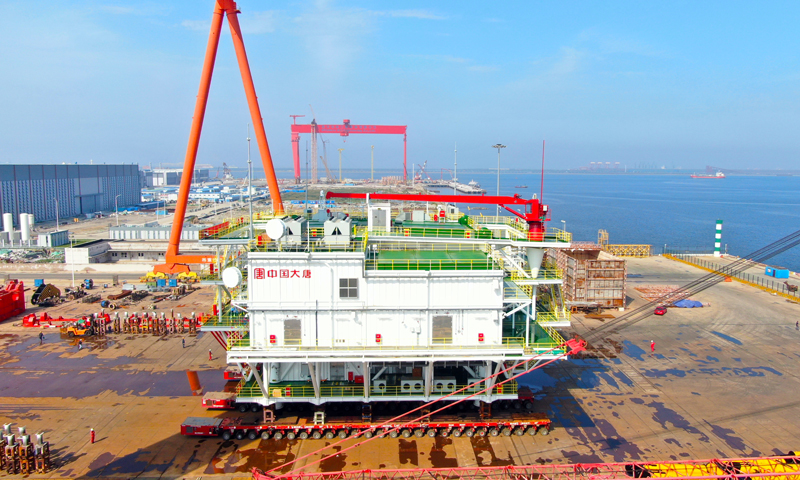 該項目裝機總容量為245兆瓦，包括 35 臺 7.0兆瓦 風電機組，同時配套建設1座 220千伏海上升壓站和1座陸上開關站。項目建成投運后，預計年發電量7.51億度，產值5.65億元；預計每年可節約標煤26萬噸，減少二氧化碳排放量50萬噸，具有節煤增電，助力低碳經濟，推動3060目標實現。