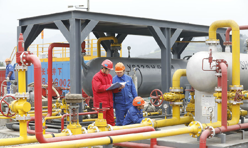 今年以來，浙江油田西南采氣廠筠連作業區克服人員緊張等困難，以主題勞動競賽為契機，瞄準上產“靶心”，通過科學部署、強化執行、無縫銜接、加強安全管控等措施，多點發力，累計生產天然氣0.26億立方米，實現首季開門紅。