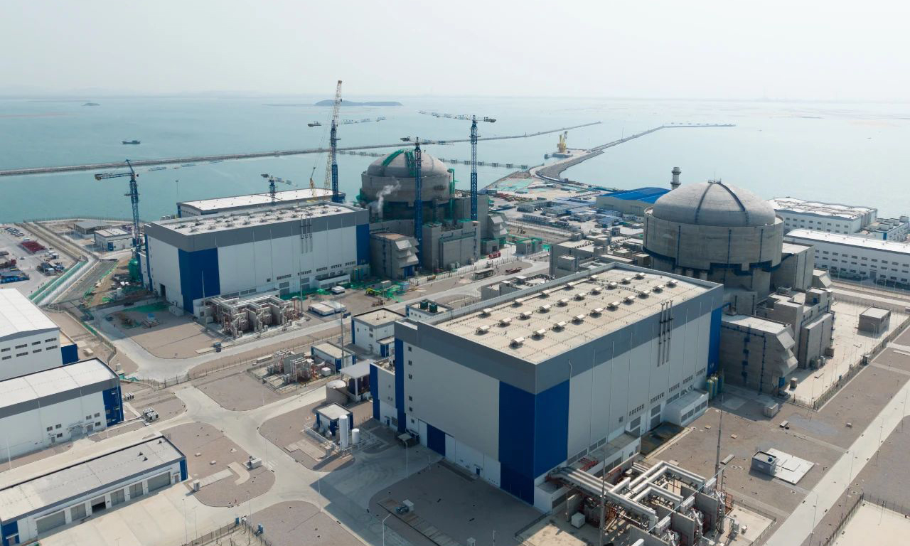 4月8日6時16分，華龍一號批量化建設項目中核集團漳州核電2號機組熱態性能試驗順利完成，為后續機組核燃料裝載、并網發電等工作奠定了堅實基礎。